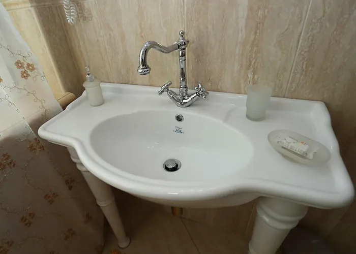 Angels'home 招待所 4*