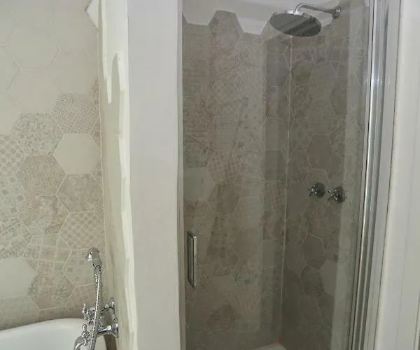 Angels'home 招待所 4*